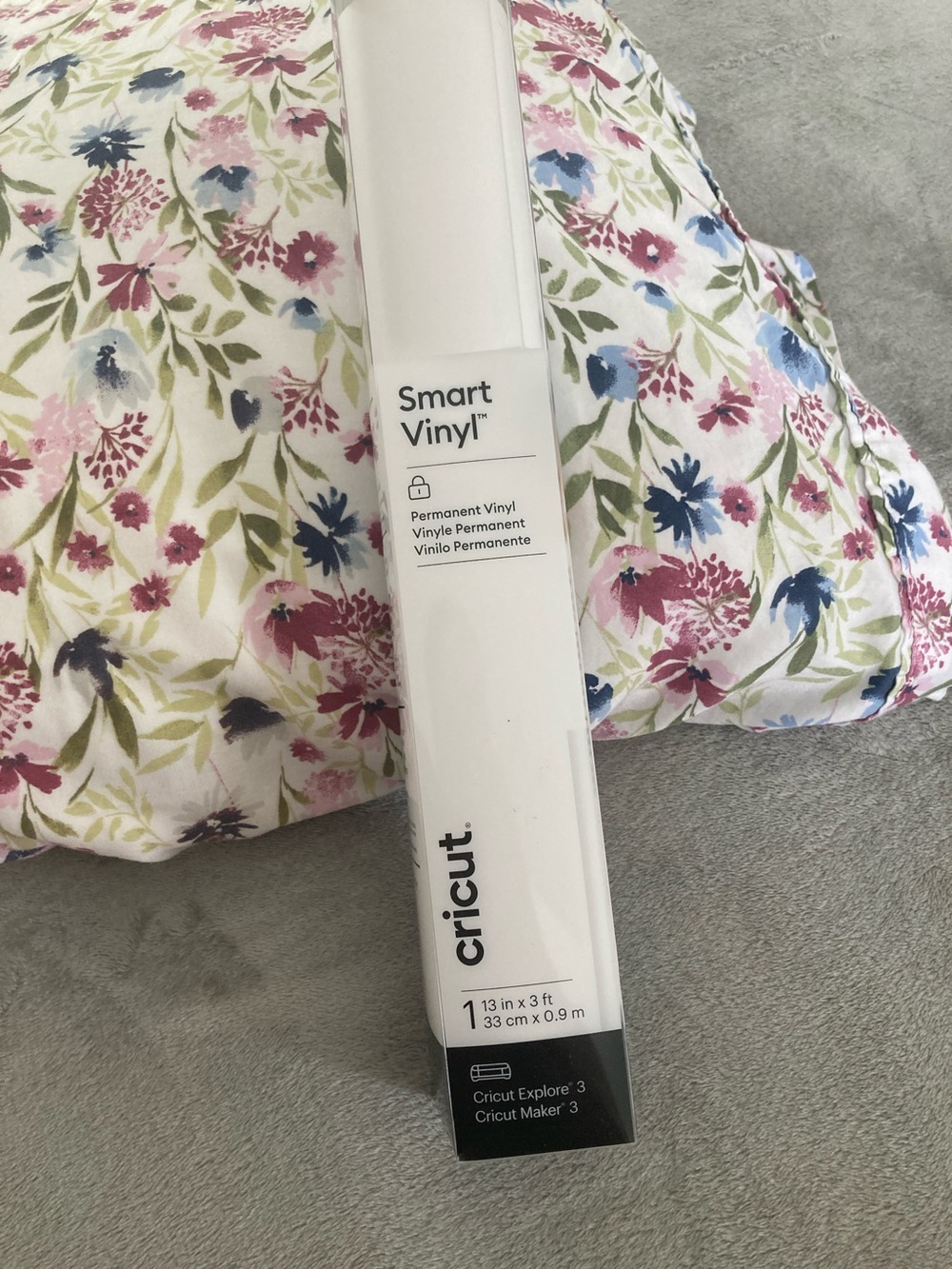 Cricut white smart vinyl